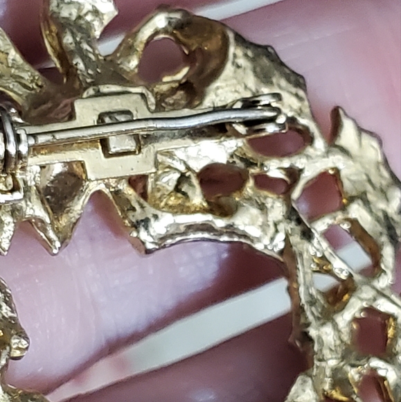 Vintage wreath red green Austrian crystals gold ribbon bow euc - Picture 10 of 10